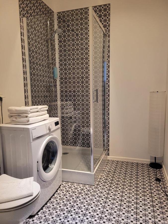 16 Apartamenty Ptak Szpital Matki Polki Szpital Kopernika Mandoria Orientarium Atlas Arena Plac Zabaw - Zamojska 20A M16 Parking Λοτζ Εξωτερικό φωτογραφία